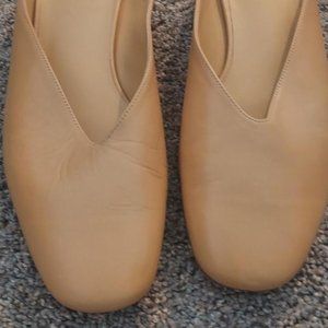 Beautiful butter colored mule shoes